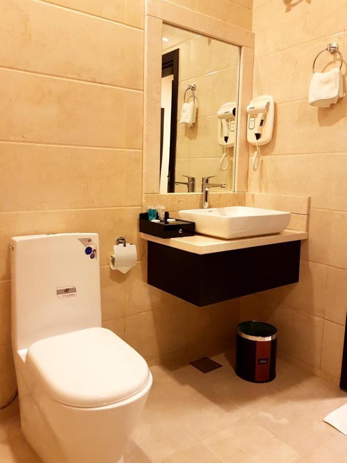 Tanuf Residency Hotel Нізва Екстер'єр фото