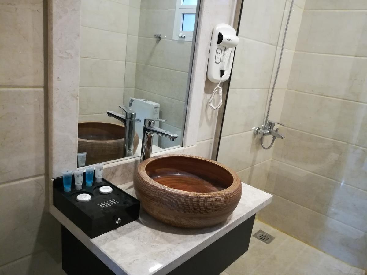 Tanuf Residency Hotel Нізва Екстер'єр фото
