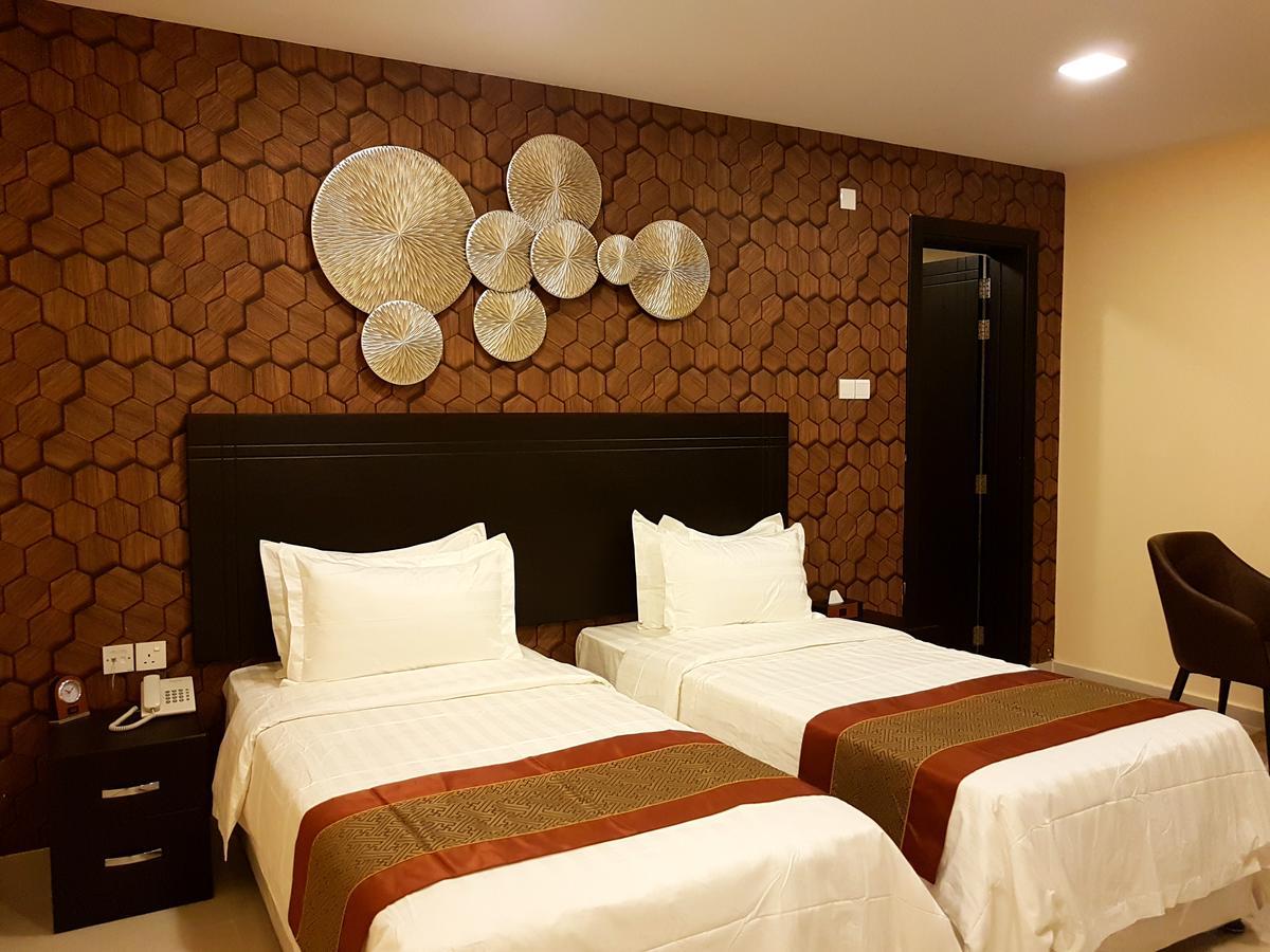 Tanuf Residency Hotel Нізва Екстер'єр фото